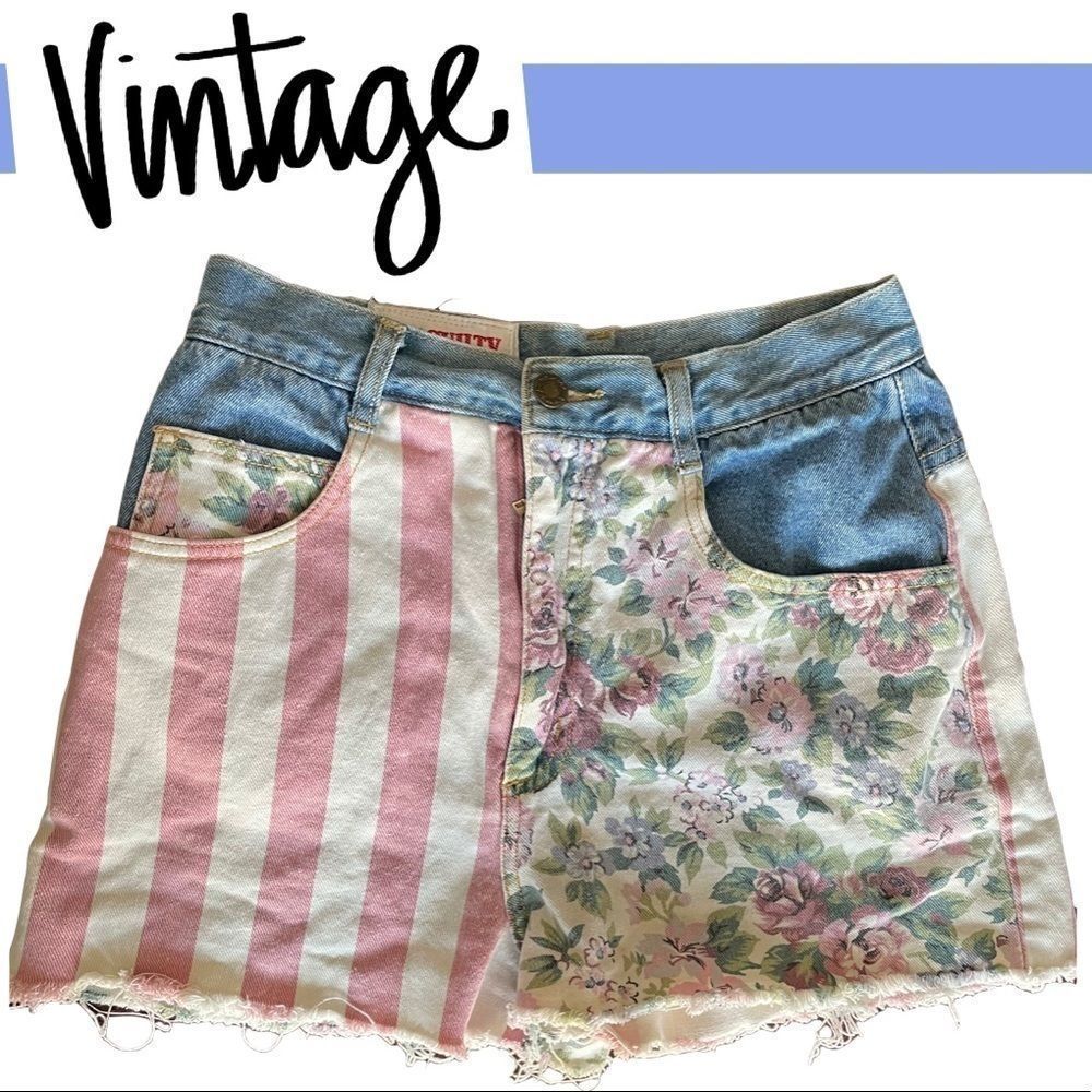 Vintage Not Guilty Red Stripe Flowers Jean Shorts